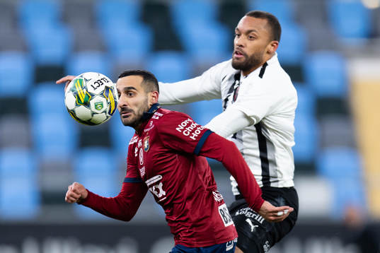 Örgrytes Sargon Abraham och Nordic Uniteds Joshua Mintah