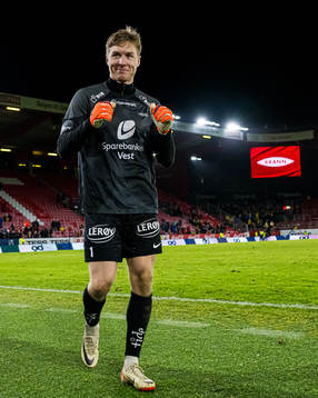 Mathias Dyngeland of Brann celebrates