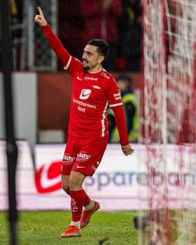 Niklas Castro of Brann celebrates