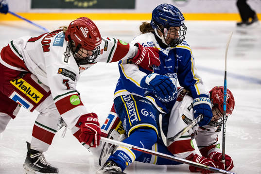 Modos Lina Ljungblom och Leksands Ella Albinsson och Modos