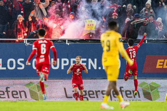Bård Finne of Brann celebrates