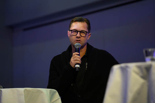 Damlagets huvudtränare Peter Svanström