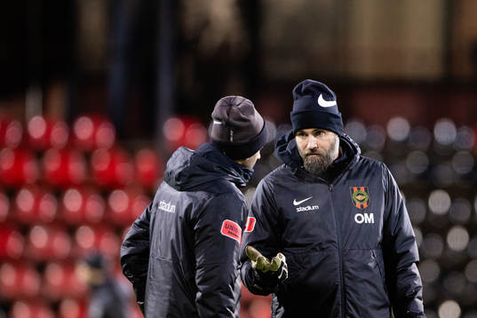 Brommapojkarnas tränare Olof Mellberg och tränare Andreas