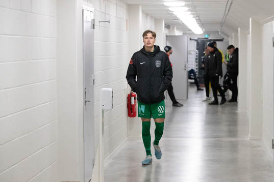 Brommapojkarnas målvakt Filip Sidklev