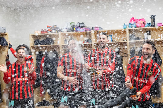Brommapojkarnas Nikola Vasic, Rebin Sulaka och Marijan