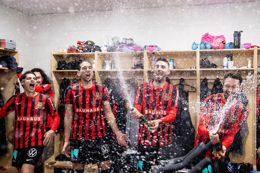 Brommapojkarnas Kevin Ackermannm Nikola Vasic, Rebin Sulaka