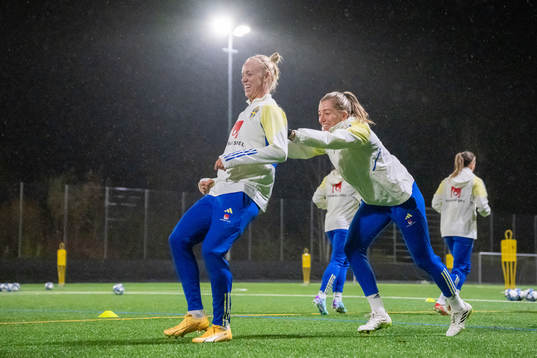 Caroline Seger and Linda Sembrant
