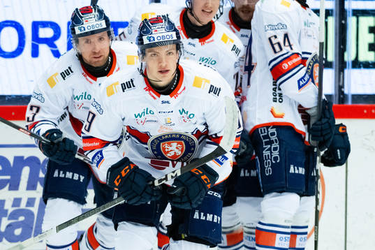 Växjös Victor Stjernborg jublar