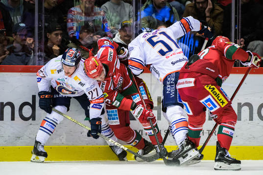 MoDos August Berg och Växjös Emil Sylvegård