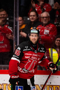 Örebros Mathias Bromé jublar