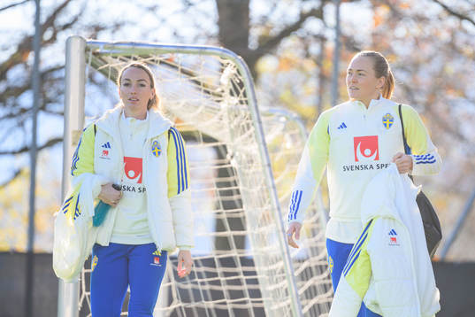 Kosovare Asllani and Magdalena Eriksson of Sweden