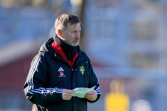 Head coach Peter Gerhardsson of Sweden of the women’s