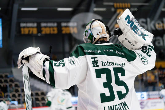 Färjestads målvakt Carl Lindbom