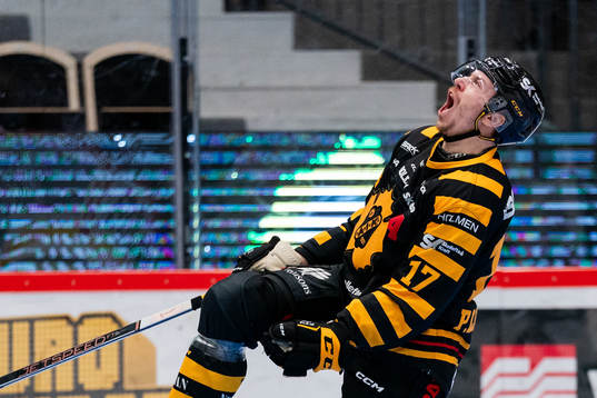 Skellefteås Pär Lindholm jublar