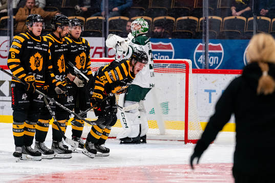 Skellefteås Jonathan Pudas har ont