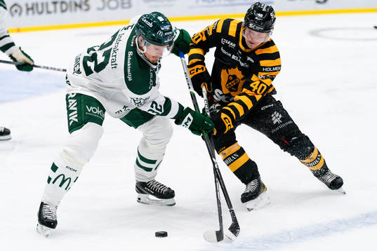 Färjestads Magnus Nygren och Skellefteås Anton Heikkinen