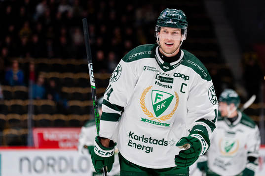 Färjestads Victor Ejdsell jublar