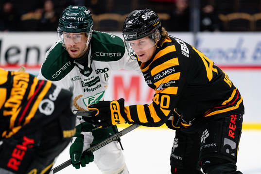 Färjestads Michael Lindqvist och Skellefteås Anton