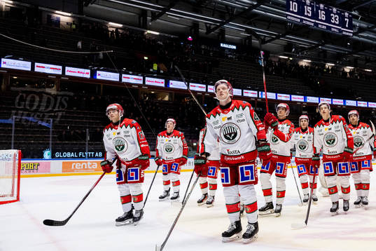 Frölundas spelare jublar