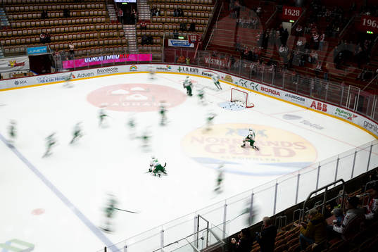 Rögle värmer upp