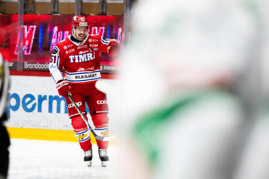 Timrås Anton Lander jublar