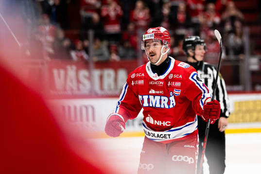 Timrås Panu Mieho jublar
