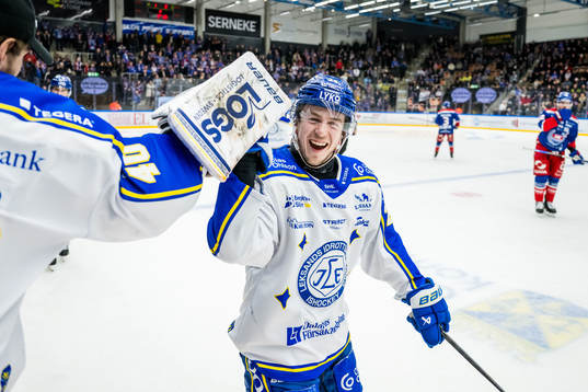 Leksands Arvid Eljas jublar