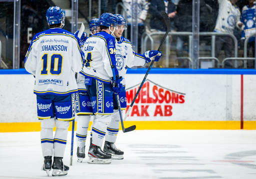 Leksands Lukas Vejdemo och Lucas Elvenes jublar