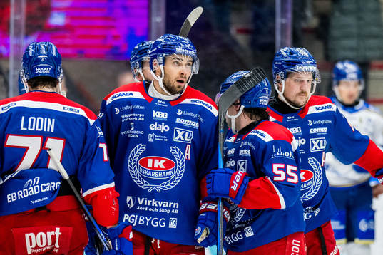 Oskarshamns Ahti Oksanen jublar