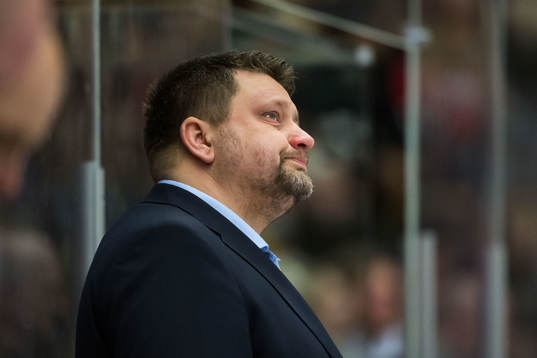 MoDos tränare Mattias Karlin