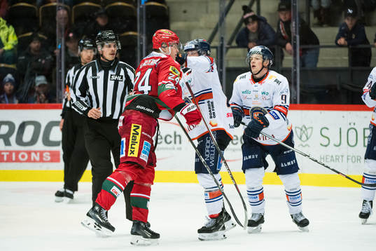 MoDos Erik Walli Walterholm och Växjös Brian Cooper