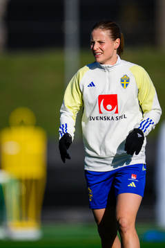 Anna Anvegård of the women's national football team at a