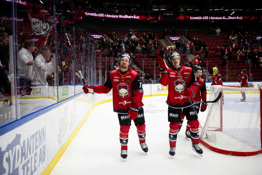 Malmö Redhawks Johan Ivarsson jublar