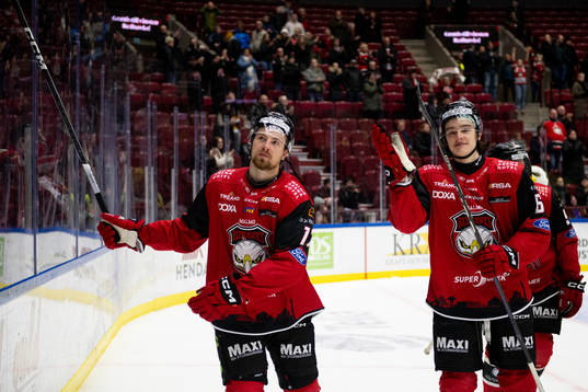 Malmö Redhawks Johan Ivarsson jublar