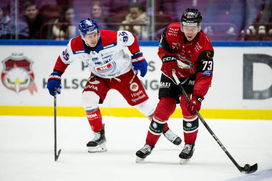Malmö Redhawks Adam Ollas Mattsson och Oskarshamns Nick