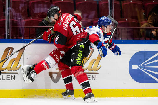 Malmö Redhawks Fredrik Händemark och Oskarshamns Nick