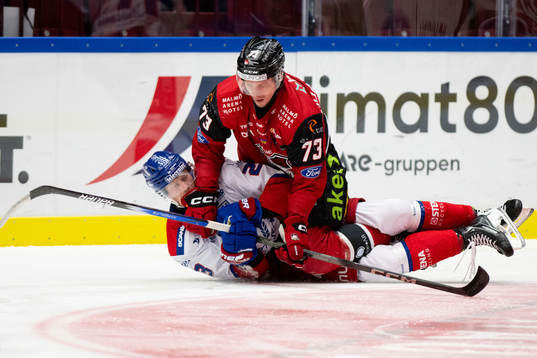 Malmö Redhawks Adam Ollas Mattsson och Oskarshamns Gustaf