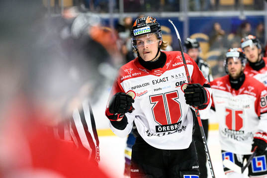 Örebros Milton Oscarson jublar