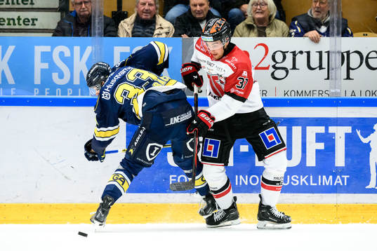 HV71s Måns Lindbäck och Örebros Glenn Gustafsson