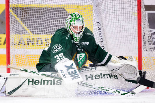 Färjestads målvakt Carl Lindbom
