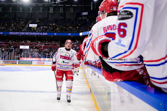 Timrås Anton Lander jublar