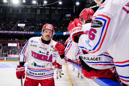 Timrås Anton Lander jublar