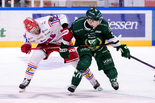Timrås Jeremy Boyce-Rotevall och Färjestads Joel Nyström