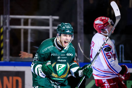Färjestads Marcus Westfält jublar