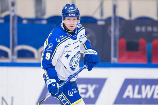 Leksands Patrik Zackrisson värmer upp