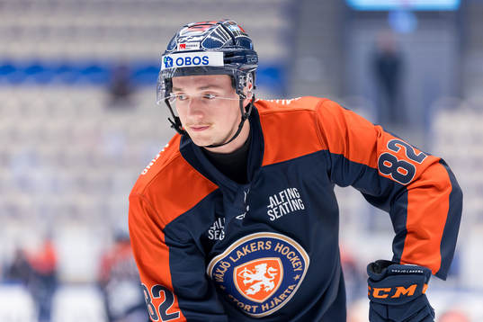 Växjös Joel Svensson värmer upp