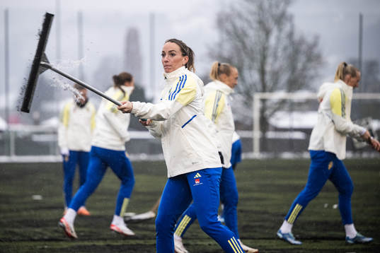 Kosovare Asllani of Sweden