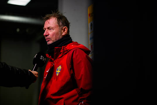 Head coach Peter Gerhardsson is interviewed by the media