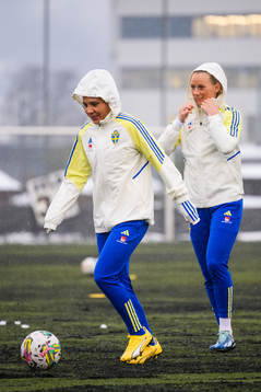 Madelen Janogy and Stina Blackstenius