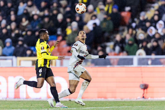 Abdulrazaq Ishaq of BK Häcken and Amine Adli of Bayer